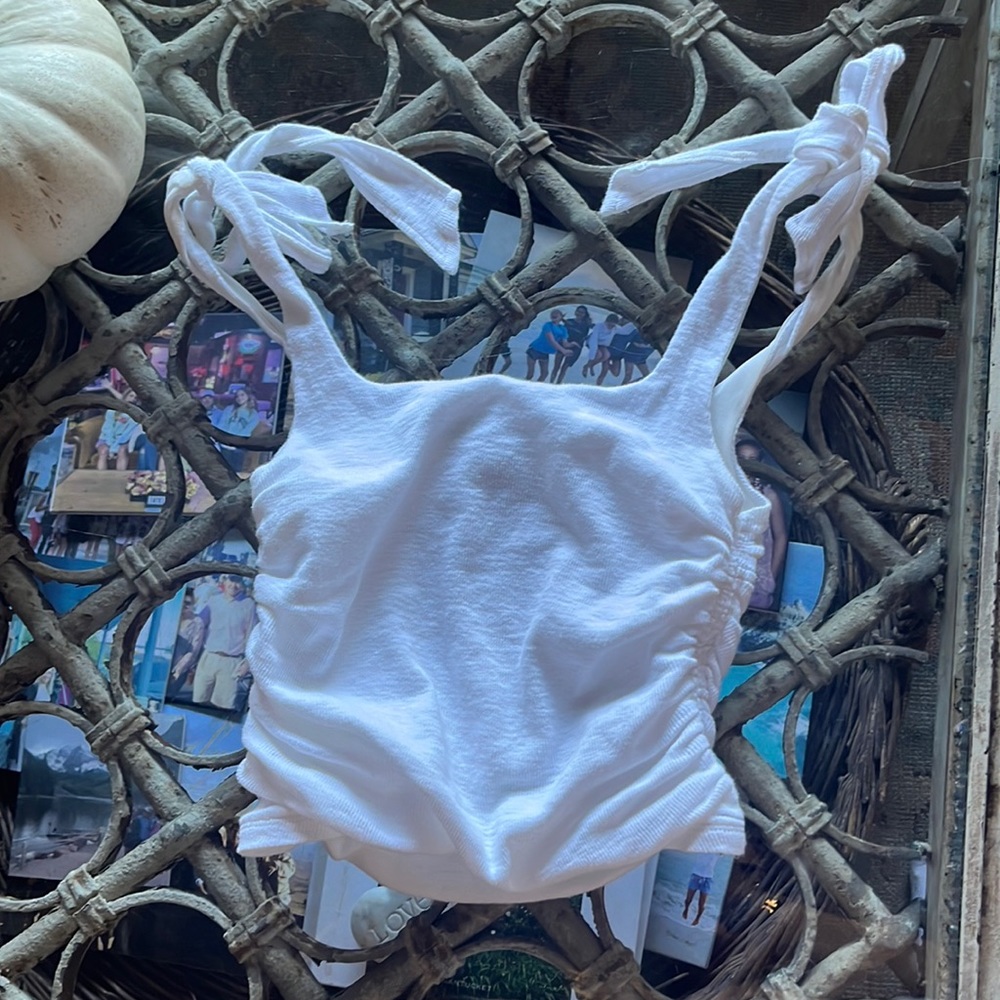 White tie Shirt